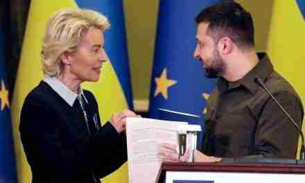 Vertice Kiev-Ue, Zelensky: “Occorrono armi per la vittoria”