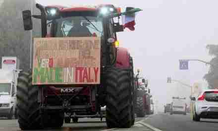 Trattori, il movimento si spacca e la parte più intransigente annuncia: “Giovedì in 20mila al Circo Massimo”