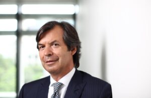 Carlo Messina (Intesa Sanpaolo) votato per il settimo anno miglior Ceo delle banche europee