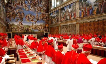 Conclave, riprende la congregazione dei cardinali dopo la pausa