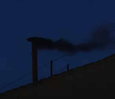 Conclave. E’  nera la prima fumata, 30 mila persone in piazza San Pietro