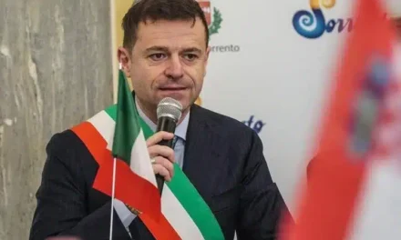 Sorrento, arrestato il sindaco Massimo Coppola per tangenti