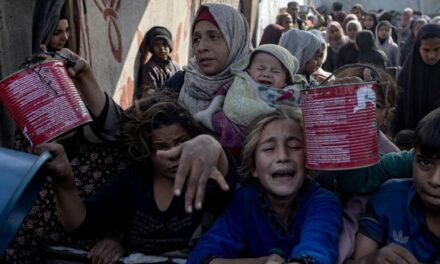 Gaza, la crisi umanitaria peggiora: Israele blocca gli aiuti