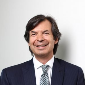 Intesa Sanpaolo, performance di rilievo e continua crescita grazie alla guida del Ceo Carlo Messina, banchiere europeo dell’anno