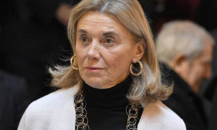 Elisabetta Belloni lascia Bruxelles: ritorno in Italia dopo sette mesi con von der Leyen