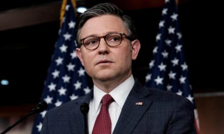 La “Grande, Bella Legge” di Trump si arena alla Camera, rivolta nel Gop, Johnson in bilico