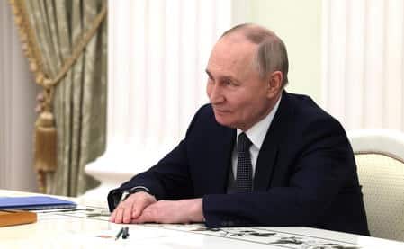 Cresce la tensione tra Mosca e Washington sui test nucleari. Putin: “Pronti a reagire se gli Stati Uniti romperanno la moratoria”