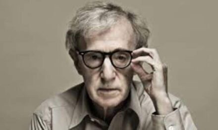 L’Ucraina contro Woody Allen che ha partecipato in videoconferenza alla Settimana del Cinema di Mosca.