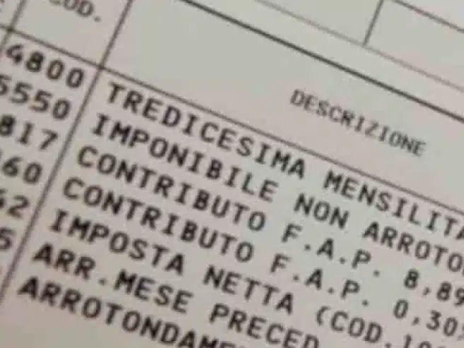 Tajani apre alla detassazione della tredicesima: «Un’idea audace, ma possibile»
