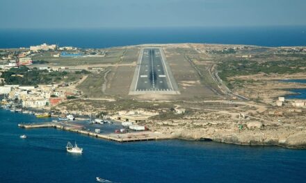 Pantelleria intitolerà l’aeroporto a Giorgio Armani: il tributo dell’isola allo stilista
