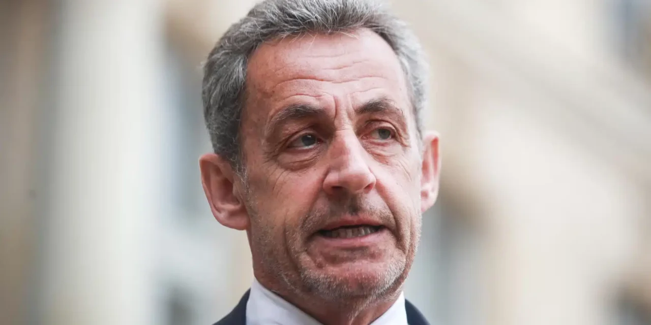 Nicolas Sarkozy condannato a cinque anni: «Un’umiliazione per la Francia»