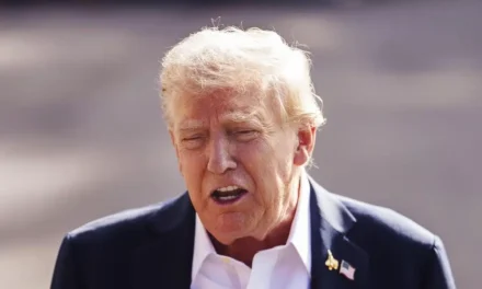 Trump, “His Triumph”: Time gli dedica la copertina, ma lui protesta per la foto