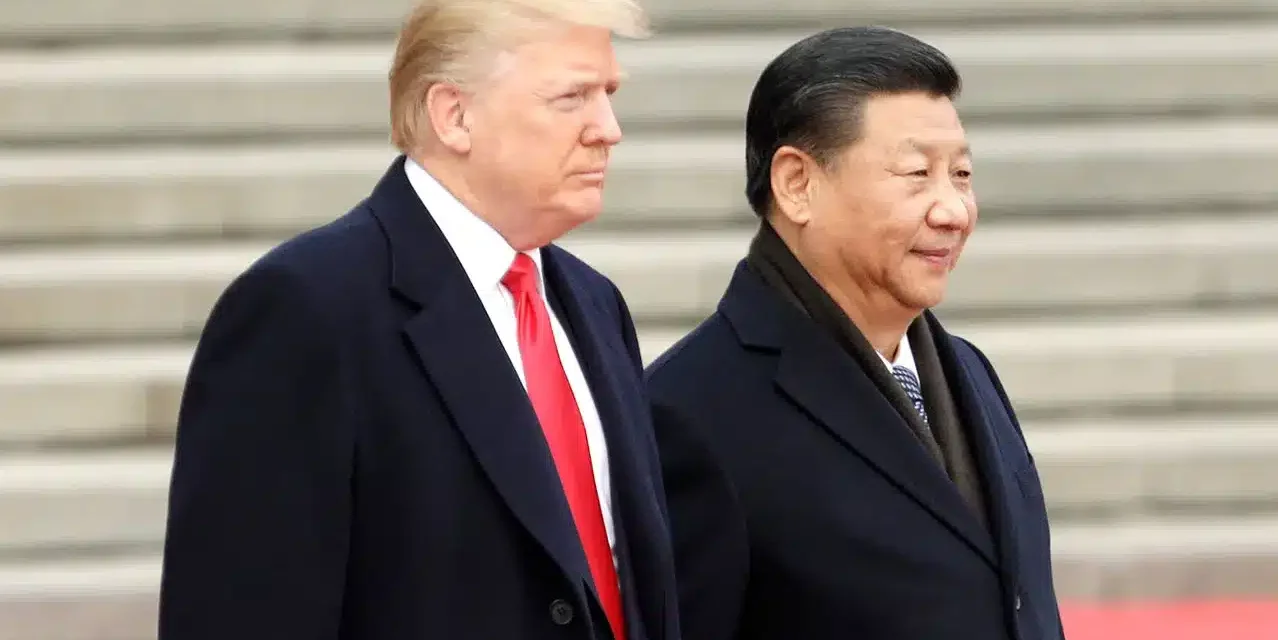 Usa – Cina. E’ guerra commerciale, Trump annuncia nuovi dazi e  Wall Street chiude  in profondo rosso