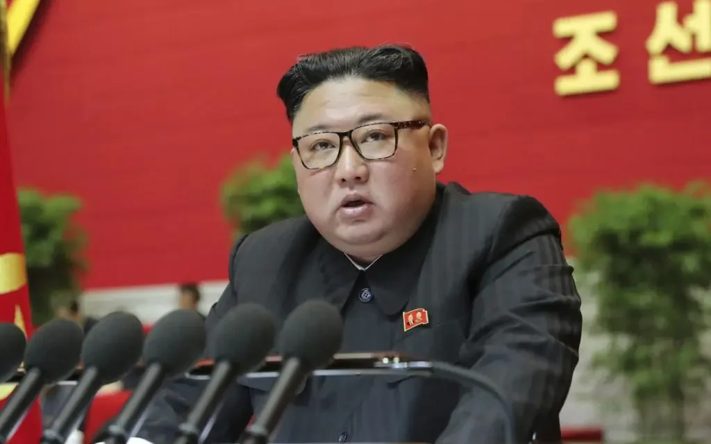 Corea del Nord: Medvedev, Li Qiang e To Lam a Pyongyang per l’80º anniversario del Partito dei Lavoratori