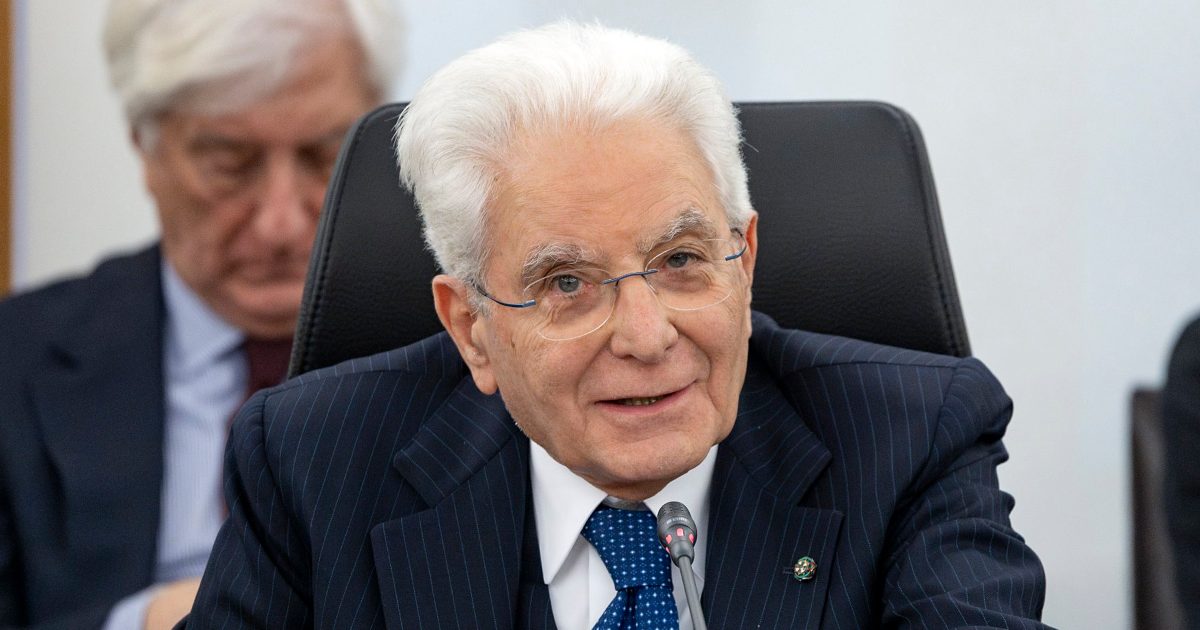 Mattarella avverte gli ambasciatori: minacce alla democrazia e pace giusta per l’Ucraina
