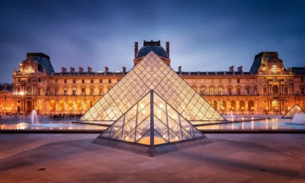 Rapina al Louvre, due arresti