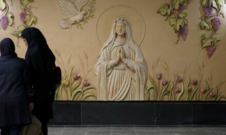Teheran inaugura la stazione “Vergine Maria”: un segnale di apertura religiosa nel cuore dell’Iran