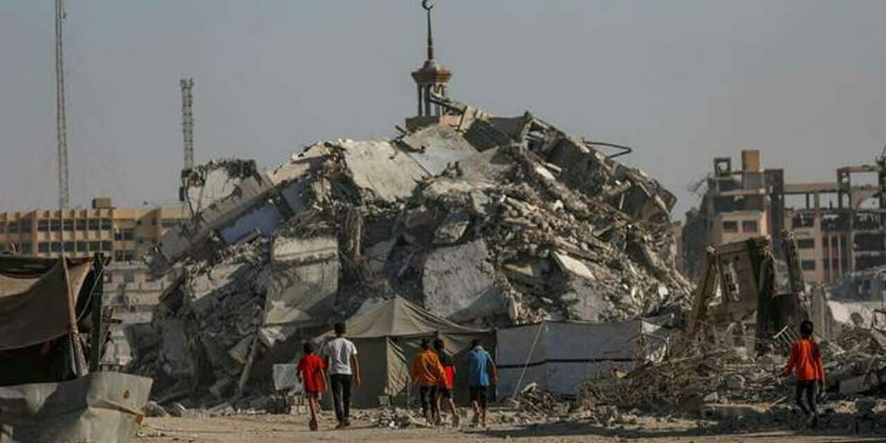 Gaza sotto nuove bombe: Israele riprende i raid, decine di morti