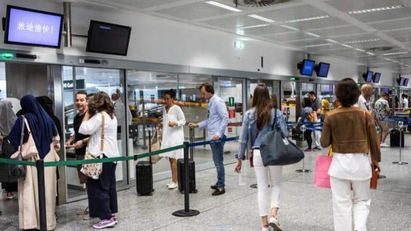 Turisti italiani bloccati a Sharm El-Sheikh e a Socotra: voli cancellati e rientri difficili