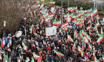 Iran, accuse di strage di massa durante le proteste: “Uccise almeno 12mila persone, soprattutto giovani”