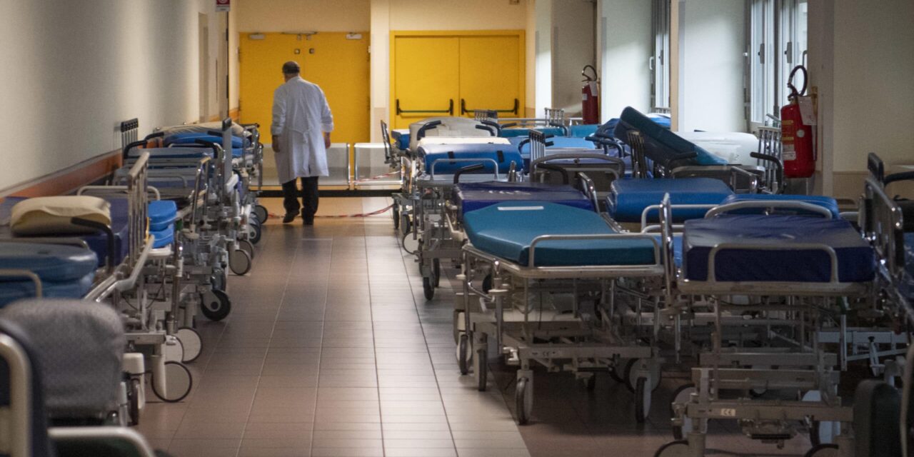 Influenza variante K, allarme polmoniti anche tra i giovani: picco atteso entro metà gennaio