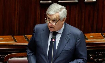 Italia osservatore al Board of Peace: Tajani difende la scelta, scontro alla Camera