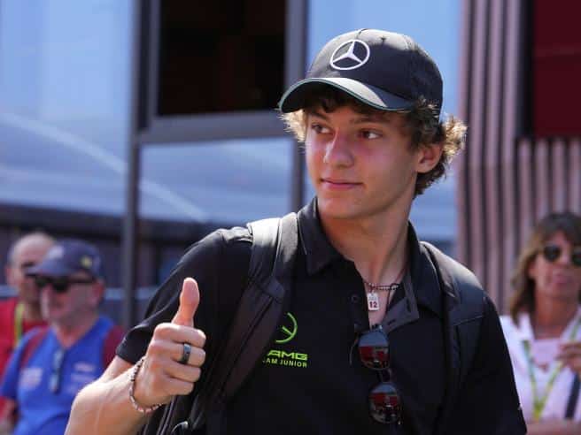 Antonelli vince in Giappone: leader del Mondiale F1 dopo 74 anni per un italiano