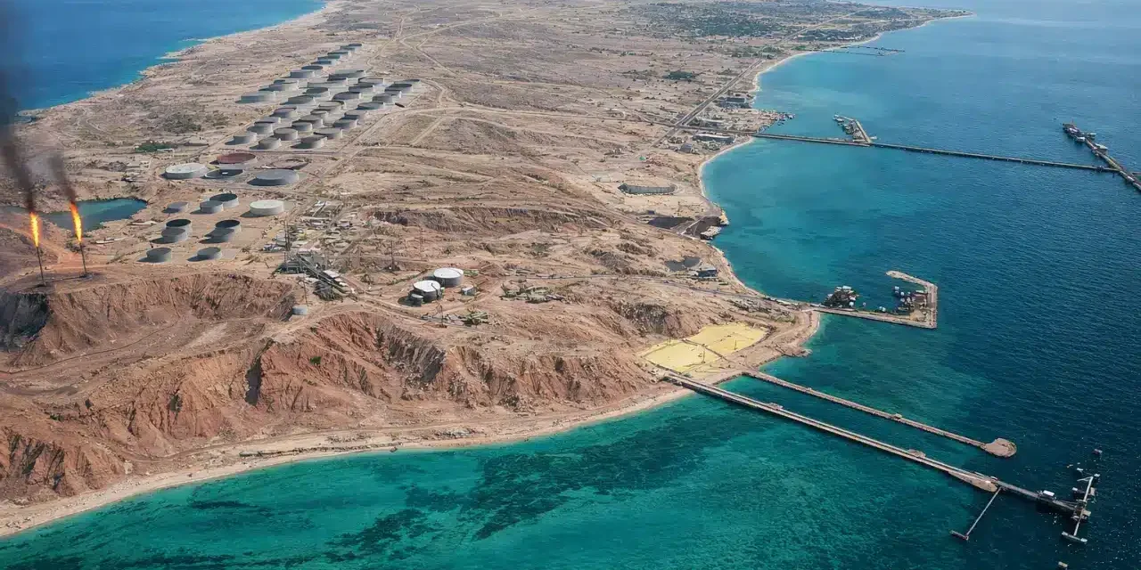 Trump: “Annientato ogni obiettivo militare sull’isola iraniana di Kharg, ma salvare le infrastrutture petrolifere”