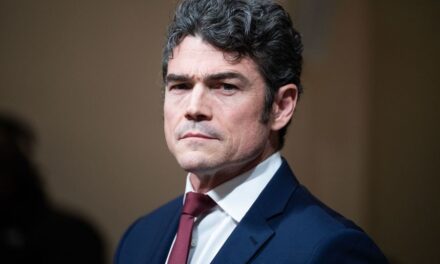 Un alto funzionario antiterrorismo USA si dimette: “La guerra in Iran non è giustificata”