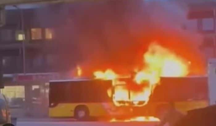 Svizzera.  Autobus in fiamme a Kerzers, 6 morti e 5 feriti