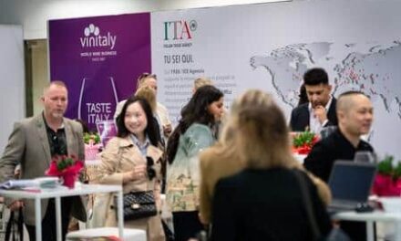 Vinitaly 2026, Mazzi: «L’enoturismo vale 3 miliardi» e può trainare il turismo