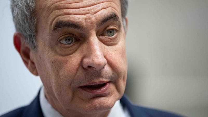 Spagna, l’ex premier Zapatero sotto inchiesta per presunto riciclaggio e traffico di influenze