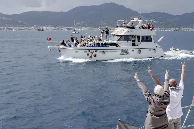 Israele blocca la nuova Flotilla per Gaza: fermati anche attivisti italiani