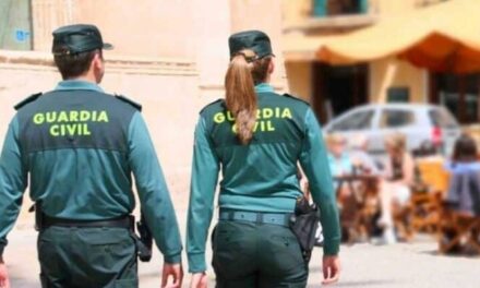 Spagna, Guardia Civil nella sede del Partito socialista: tensioni per il governo Sánchez
