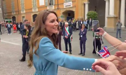 La principessa Kate conquista Reggio Emilia, dove ha visitato il Centro Malaguzzi, eccellenza didattica internazionale